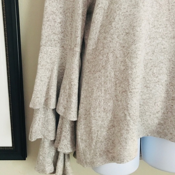 sweater | 3 Tiered Ruffle Sleeves | top| Size M - Picture 9 of 13